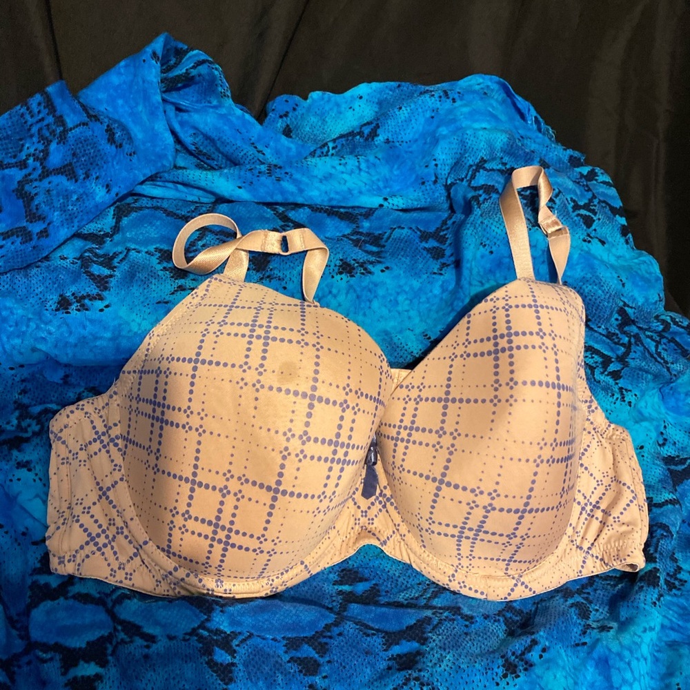 44b bra